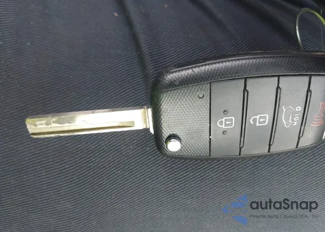 2017 Kia Sorento 2.4L Lx z USA, uszkodzony, nr VIN 5XYPGDA32HG303524